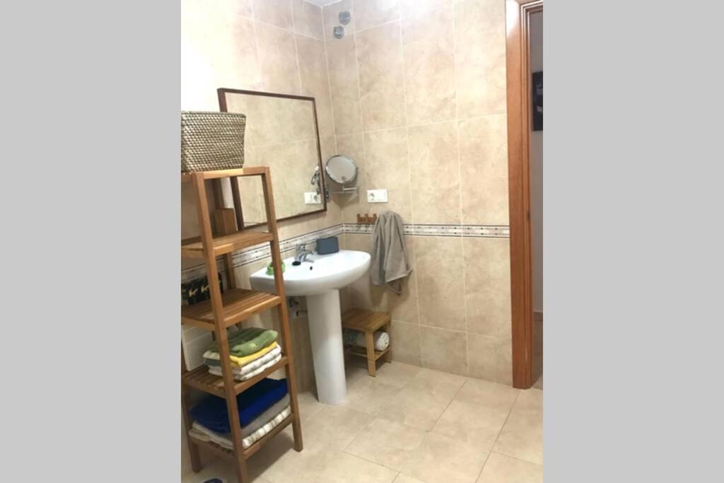 Apartament Amb Parking Privat A St Joan De Les Abadesses Sant Joan de les Abadesses Exterior foto